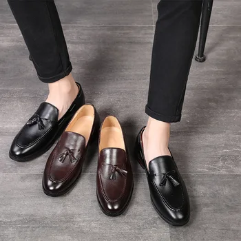 קלאסיקה של גברים מזדמנים נעלי נהיגה נעלי המוקסין אופנה זכר נוח סתיו נעלי עור גברים עצלנים ציצית להתלבש נעליים