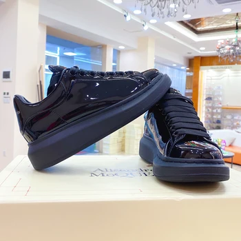 שחור פלטפורמה מזדמנים נעלי ספורט הפטנטים עור בעבודת יד יוניסקס דירות עור לגברים נעליים Office Oversize להעצים נעלי נשים