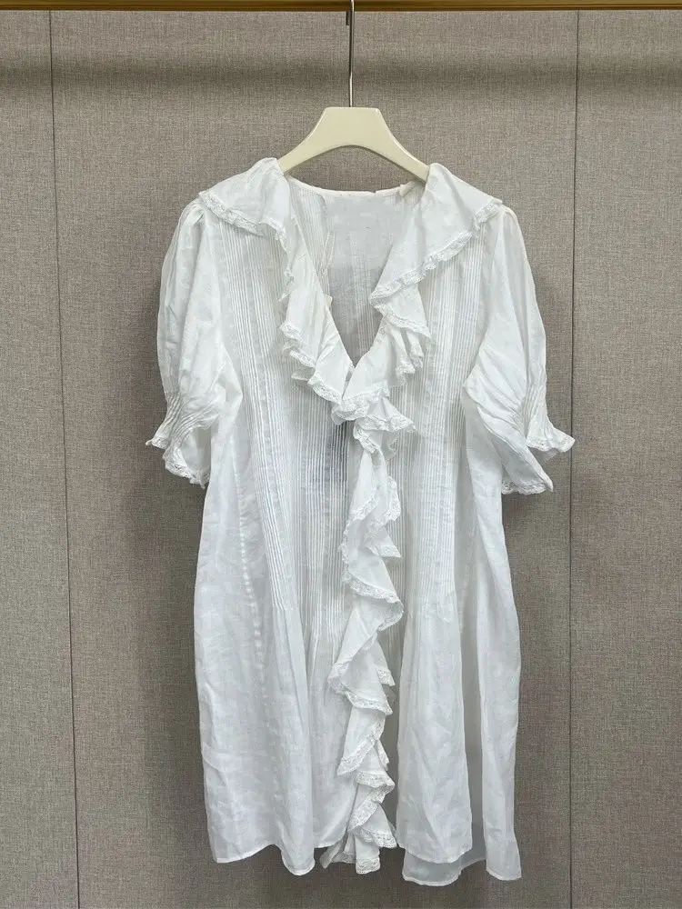 נשים קפלים V-צוואר לבן שמלת מיני 2023 קיץ מזדמן חתיכה אחת פאף שרוולים עם קפלים תחרה-אפ קצר חלוק לנשים - 2