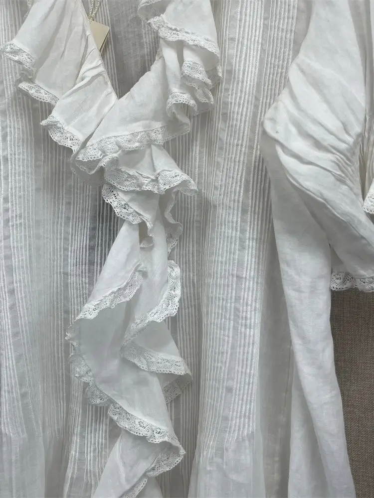 נשים קפלים V-צוואר לבן שמלת מיני 2023 קיץ מזדמן חתיכה אחת פאף שרוולים עם קפלים תחרה-אפ קצר חלוק לנשים - 3